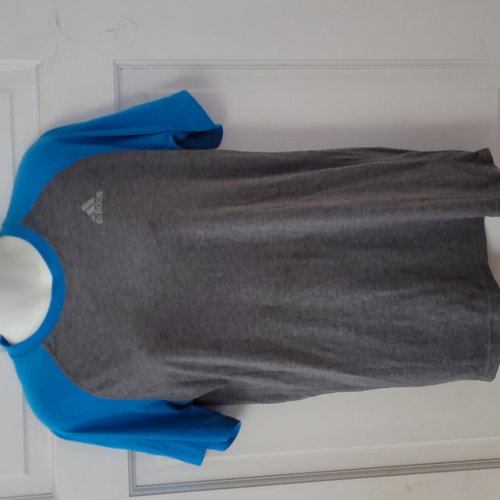 ADIDAS TEE - Picture 1 of 4